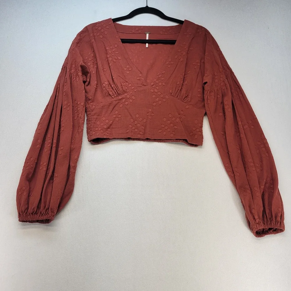 Free People Crop Top Womens Small Rust Orange Boho Dot Smocked V-Neck